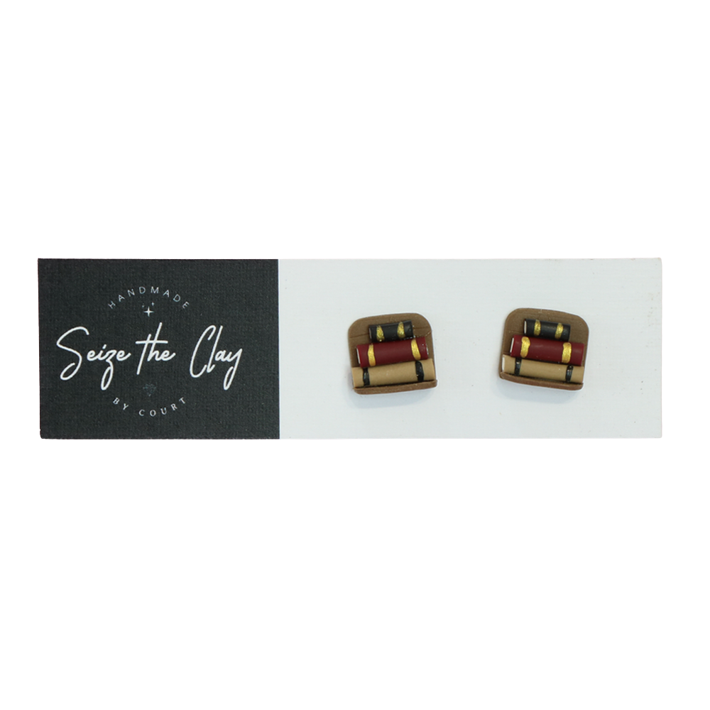 Bookshelf Studs 01
