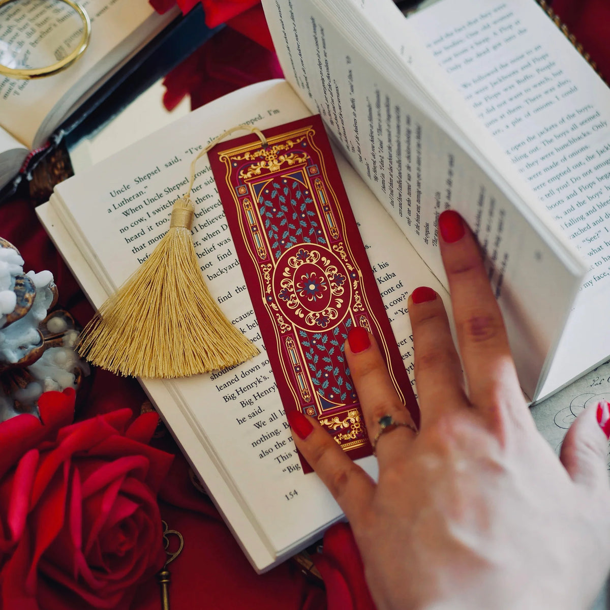 Literati Bookmark [Crimson Red]