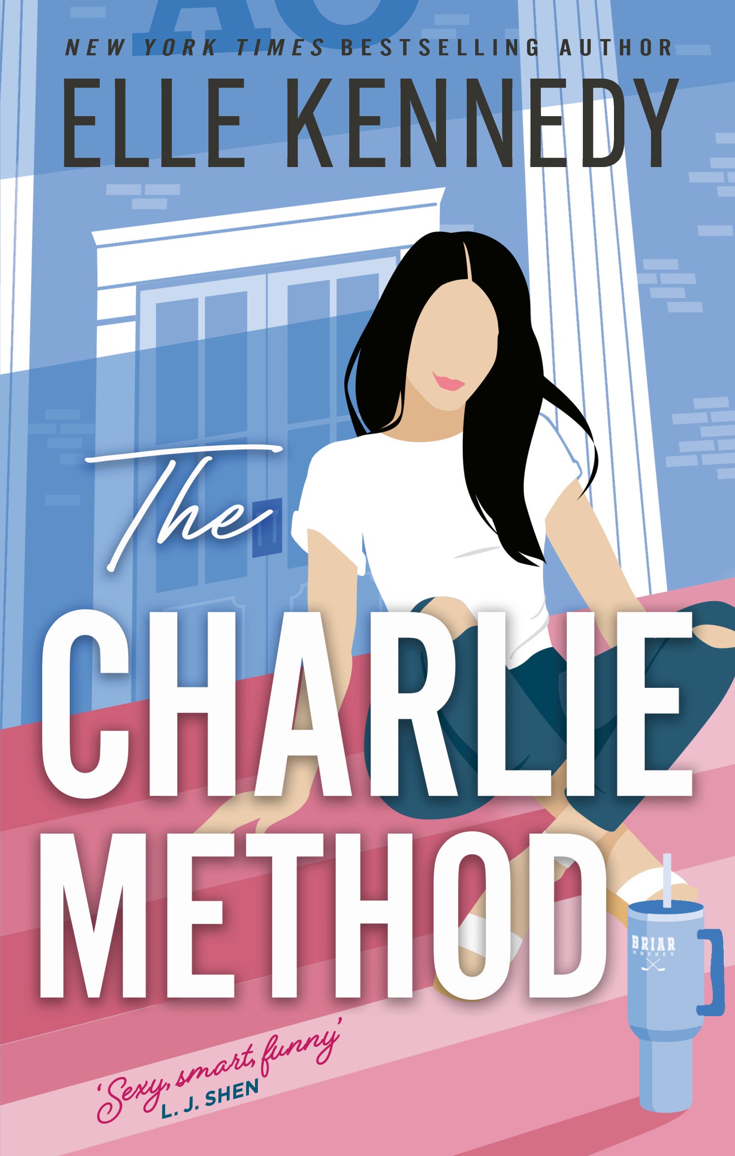 Book cover of 'The Charlie Method' by Elle Kennedy with a woman sitting on a couch.